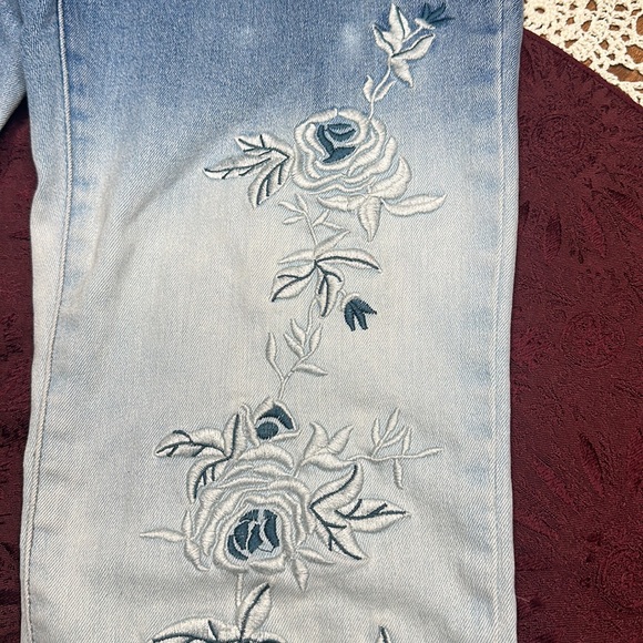 Yagi skinny bell bottom jeans 2 tone denim with floral embroidery size 3 junior - Picture 5 of 14